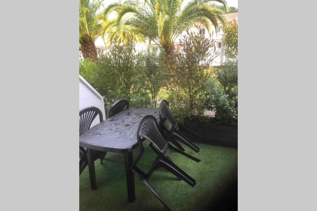 Appartement Residence Avec Piscine A Anglet Limite Biarritz Exterior photo